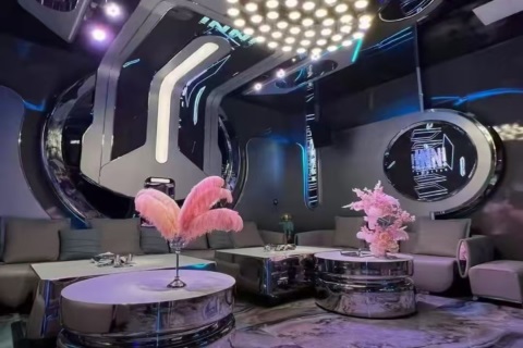 固原喝酒少的夜总会招聘，长期招礼仪模特，工作轻松